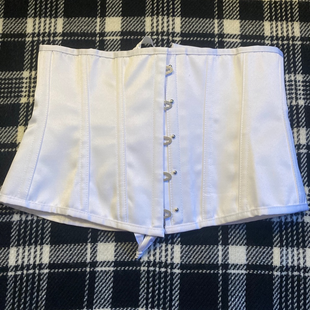 Underbust short corset